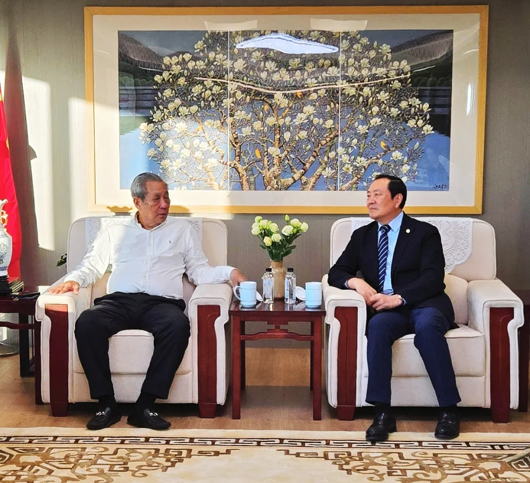 權順基會長接待泰國前副總理披尼·扎祿頌巴來訪亞經(jīng)協(xié) 